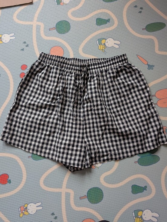 The Lullaby Club Pants - The Lullaby Club Matilda Shorts In Black Gingham